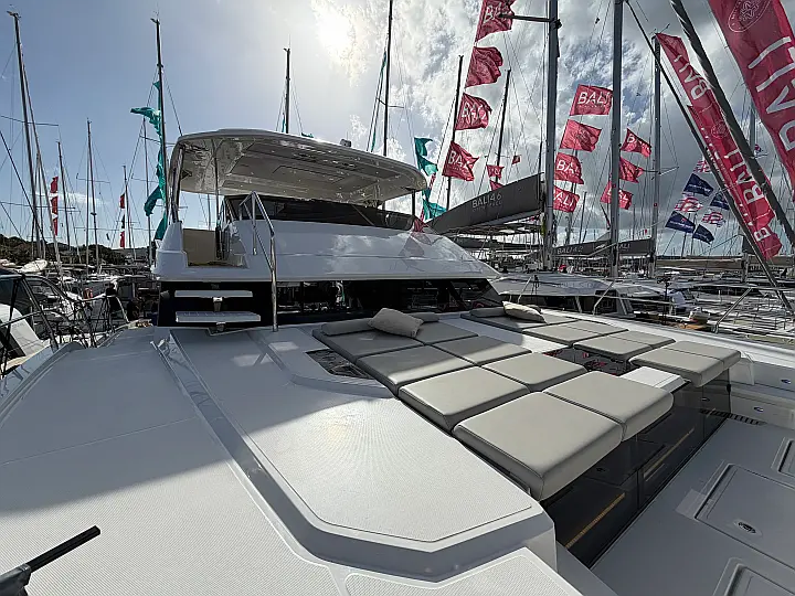 Aquila 50 Yacht - 