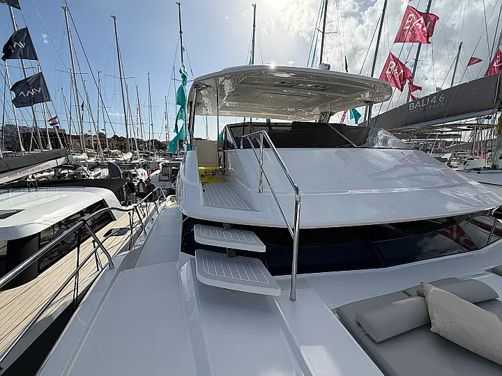 Aquila 50 Yacht - 