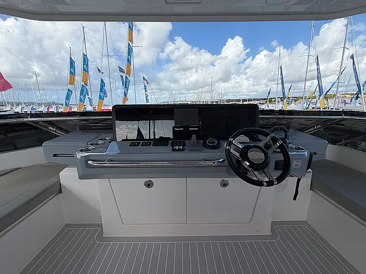 Aquila 50 Yacht - 