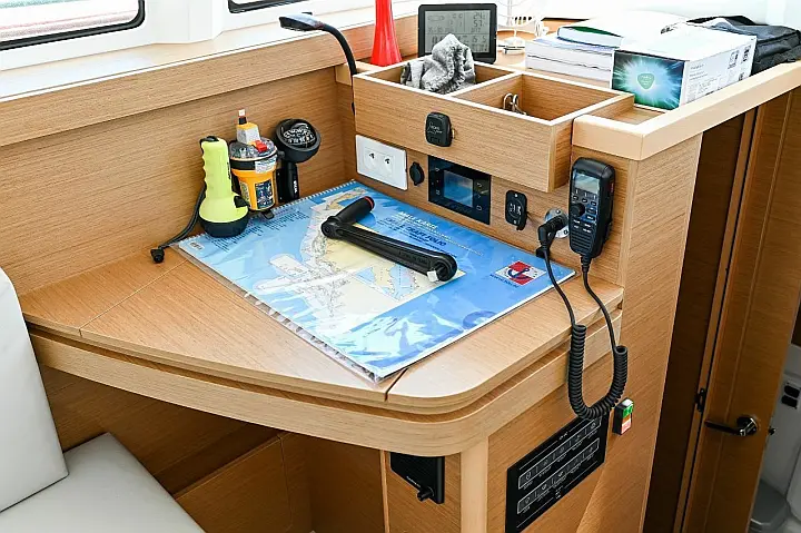 Excess 11 CAT/6 cab - 