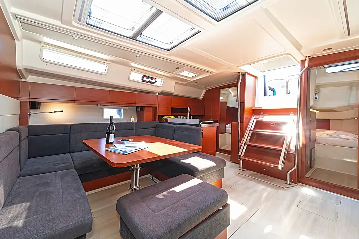 Hanse 458 - 