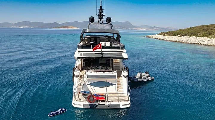 Super Luxury Motor Yacht - 