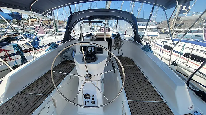 Bavaria Cruiser 36 - 