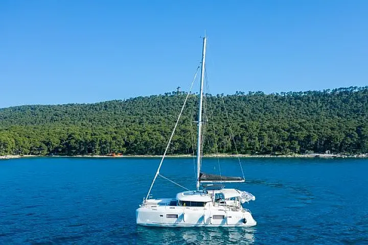 Lagoon 42 - 