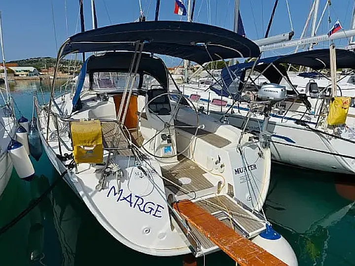 Bavaria 38 Cruiser - External image