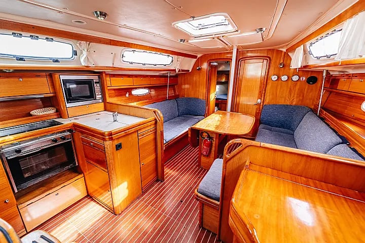 Bavaria 38 Cruiser - 