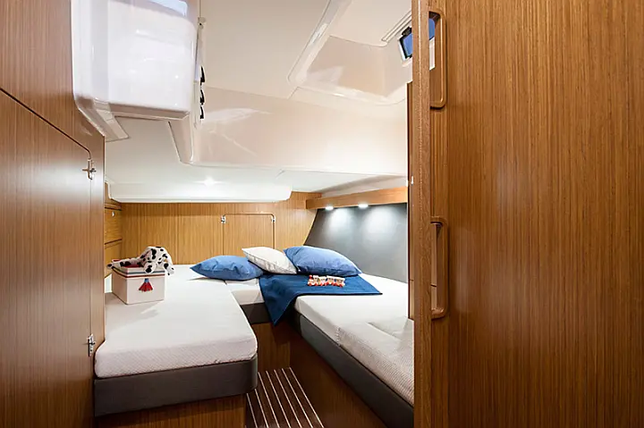 Bavaria Cruiser 56 - 