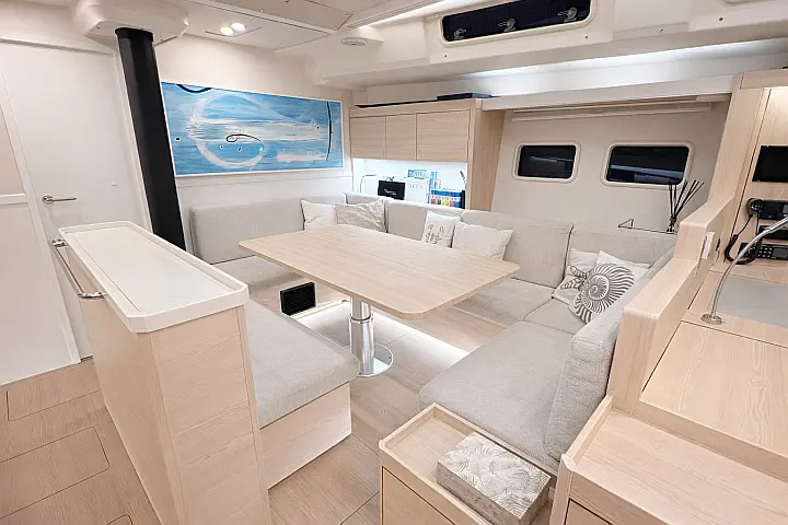Hanse custom Italian sea group - 