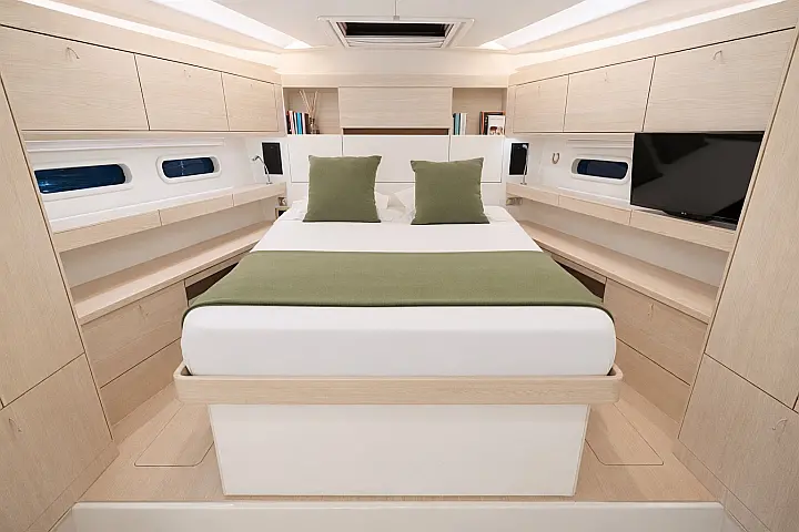 Hanse custom Italian sea group - 
