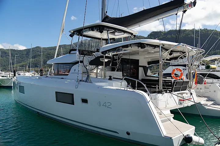 Lagoon 42  - 