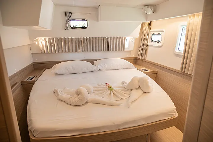 Lagoon 42  - 