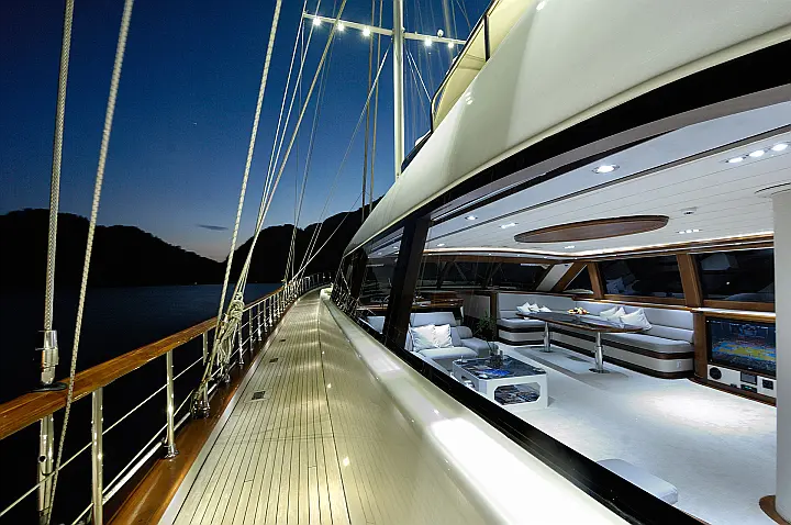 Luxury Sailing Yacht - 
