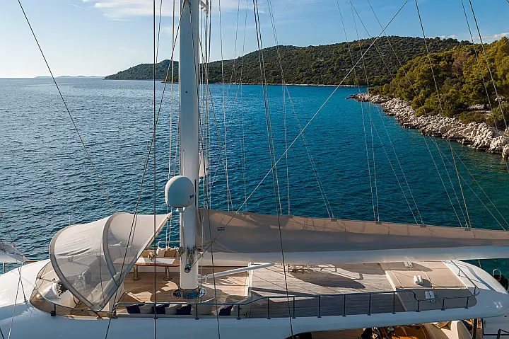 Luxury Sailing Yacht - 