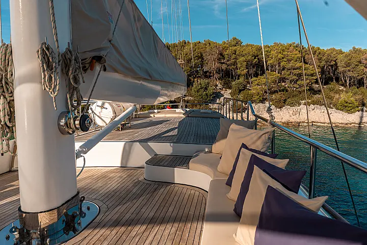 Luxury Sailing Yacht - 