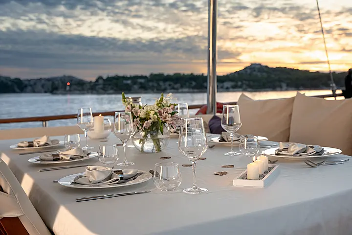 Luxury Sailing Yacht - 