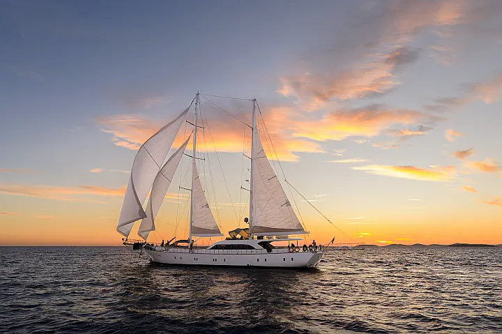 Luxury Sailing Yacht - 