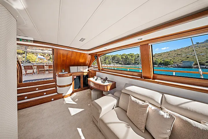 Luxury Sailing Yacht - 