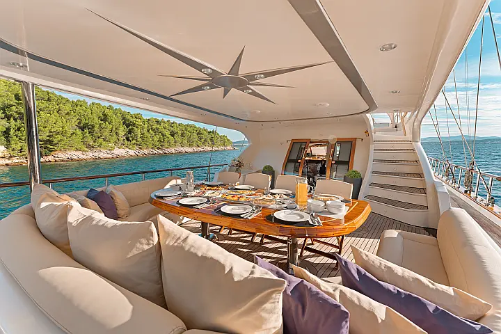 Luxury Sailing Yacht - 