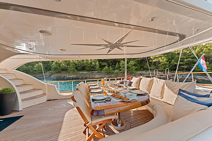 Luxury Sailing Yacht - 