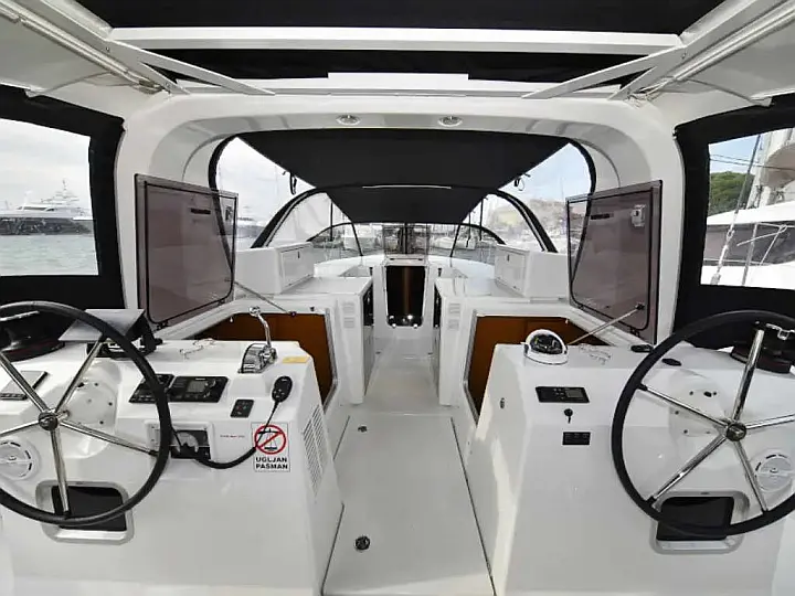 Sun Loft 47 (7 cab.) - 