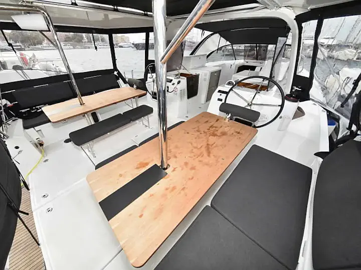 Sun Loft 47 (7 cab.) - 