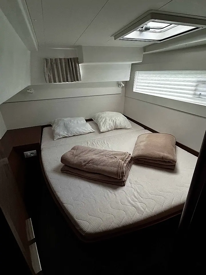 Lagoon 40 (4 cab.) - 