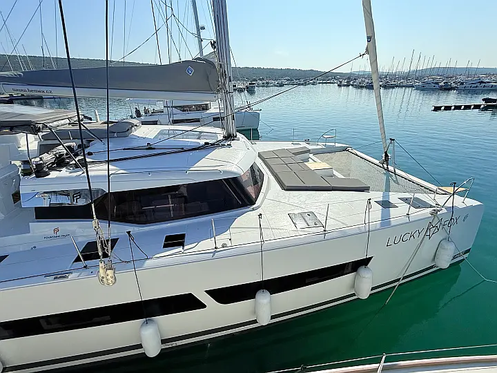 Aura 51 - 