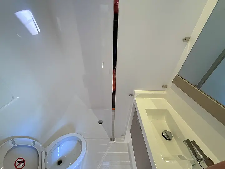 Aura 51 - 