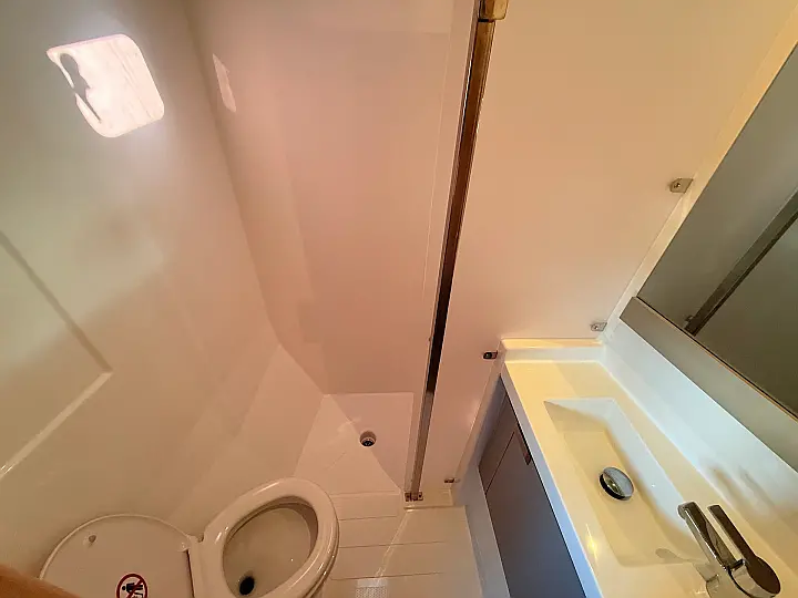 Aura 51 - 