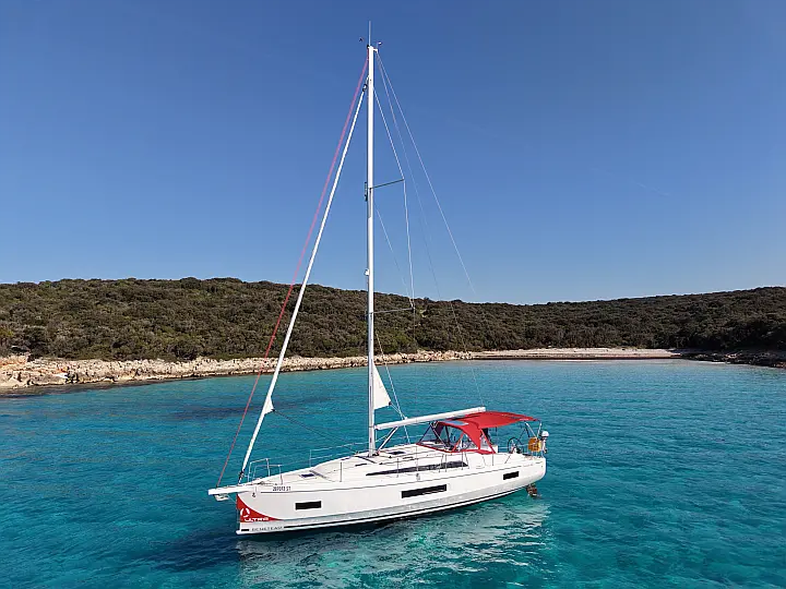 Oceanis 40.1 - External image