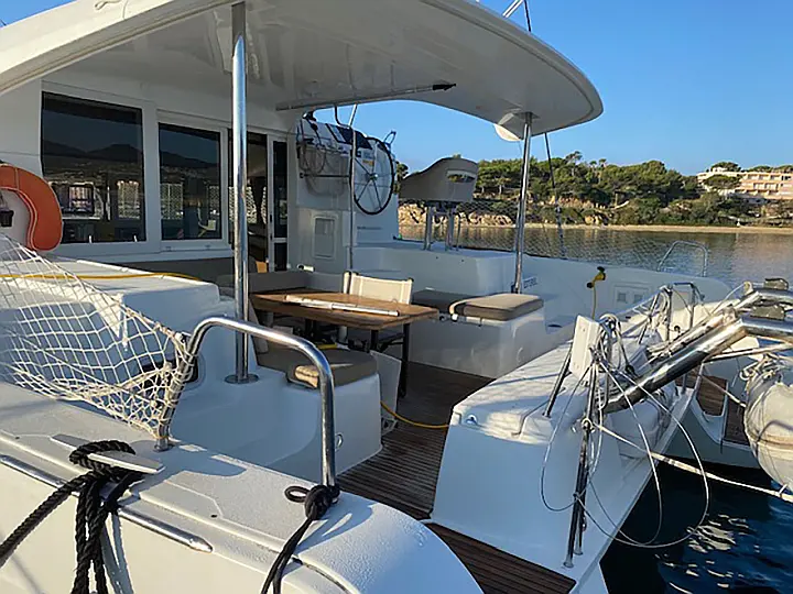 Lagoon 40 (4 cab.) - 