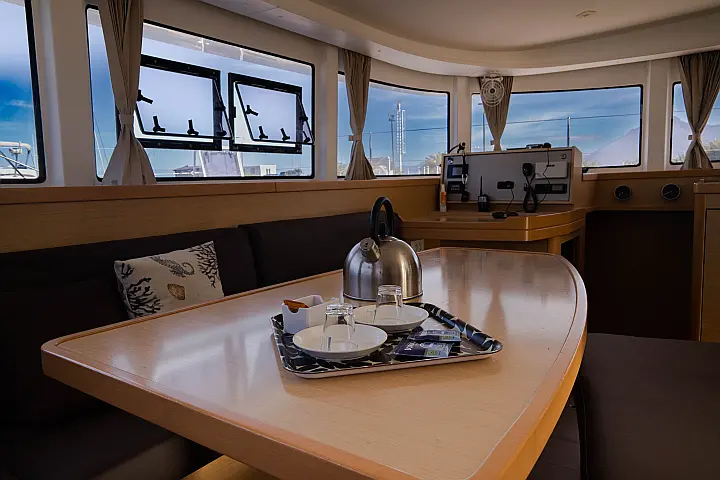 Lagoon 42 - 