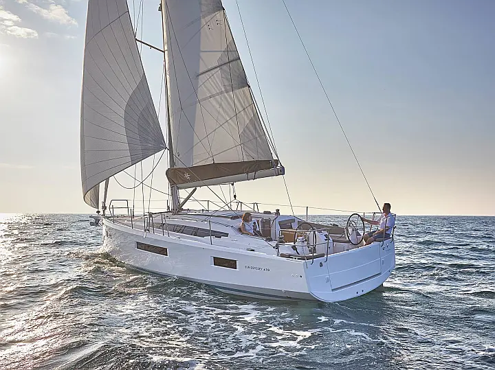 Sun Odyssey 410 (3 cab.) - External image