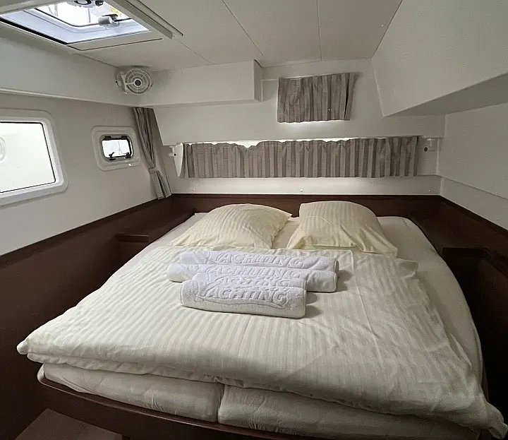 Lagoon 42 - 