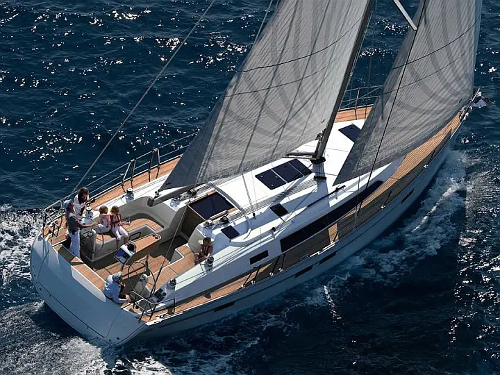 Bavaria Cruiser 46 (4 cab.) - External image