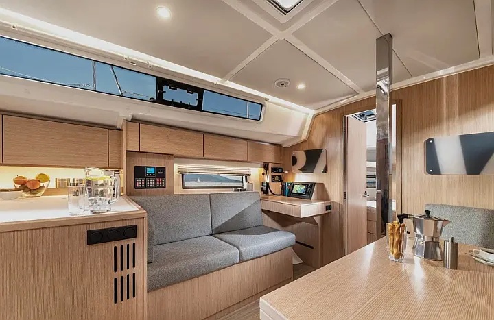 Bavaria C42 (3 cab.) - 