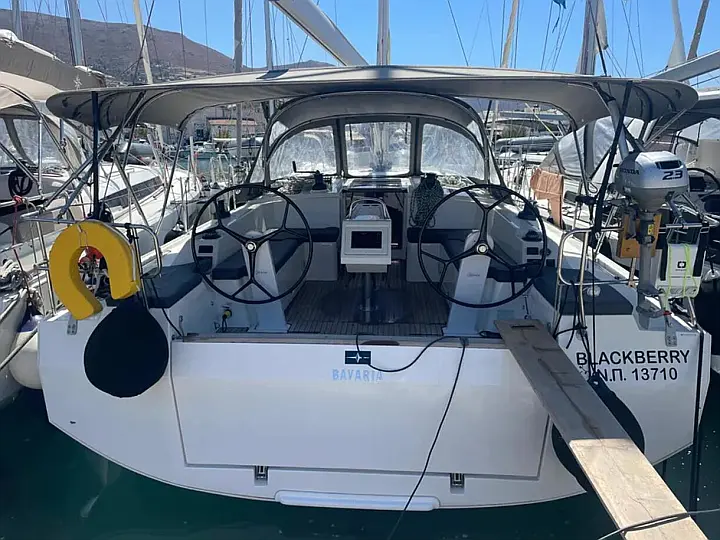 Bavaria C42 (3 cab.) - 