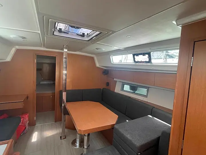 Bavaria C42 (3 cab.) - 