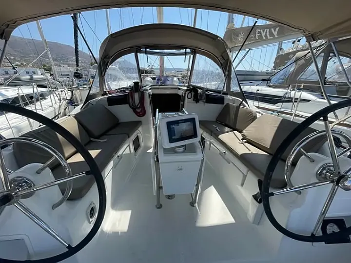 Sun Odyssey 419 (3 cab.) - External image