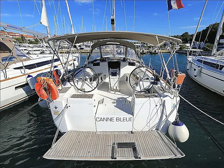 Sun Odyssey 449 (4 cab.) - External image