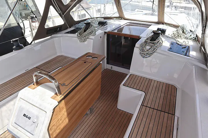 Bavaria C42 (3 cab.) - 