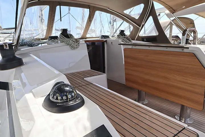 Bavaria C42 (3 cab.) - 