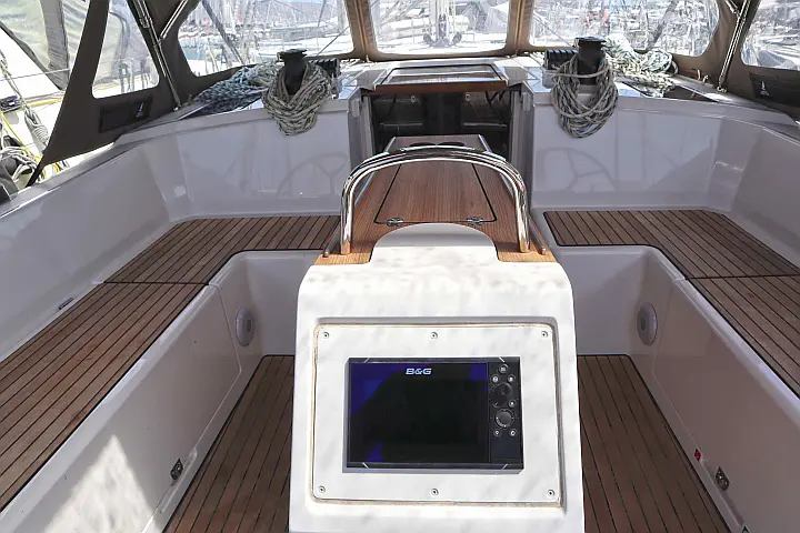 Bavaria C42 (3 cab.) - 