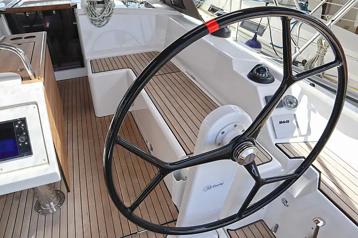 Bavaria C42 (3 cab.) - 