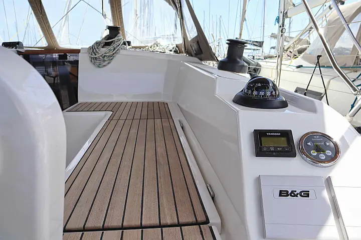 Bavaria C42 (3 cab.) - 