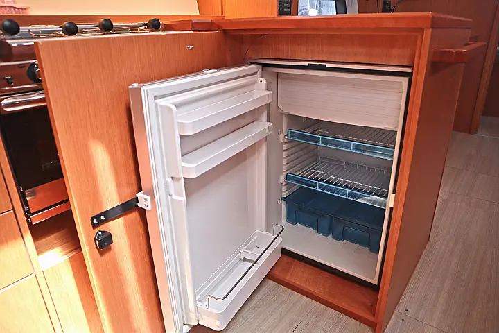 Bavaria C42 (3 cab.) - 