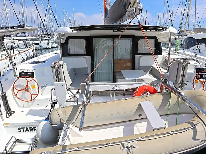 Excess 11 (6 cab.) - External image