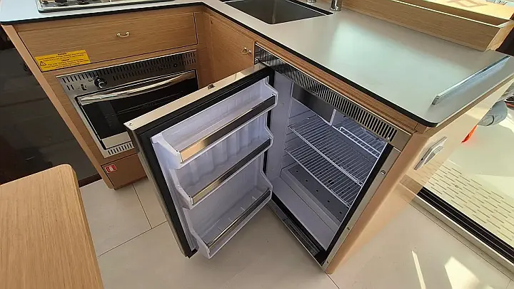 Excess 11 (6 cab.) - 