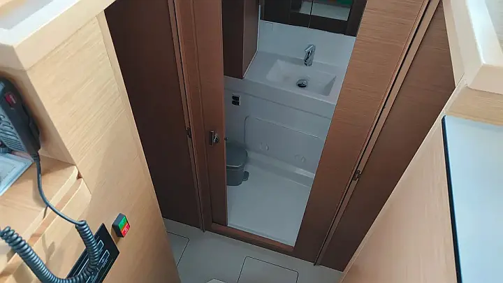 Excess 11 (6 cab.) - 