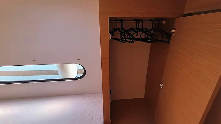 Excess 11 (6 cab.) - 